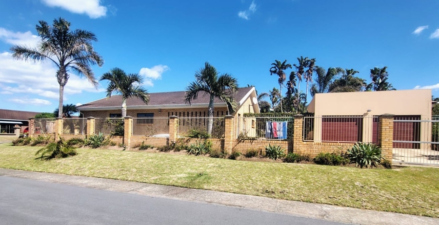 4 Bedroom Property for Sale in Gonubie Eastern Cape